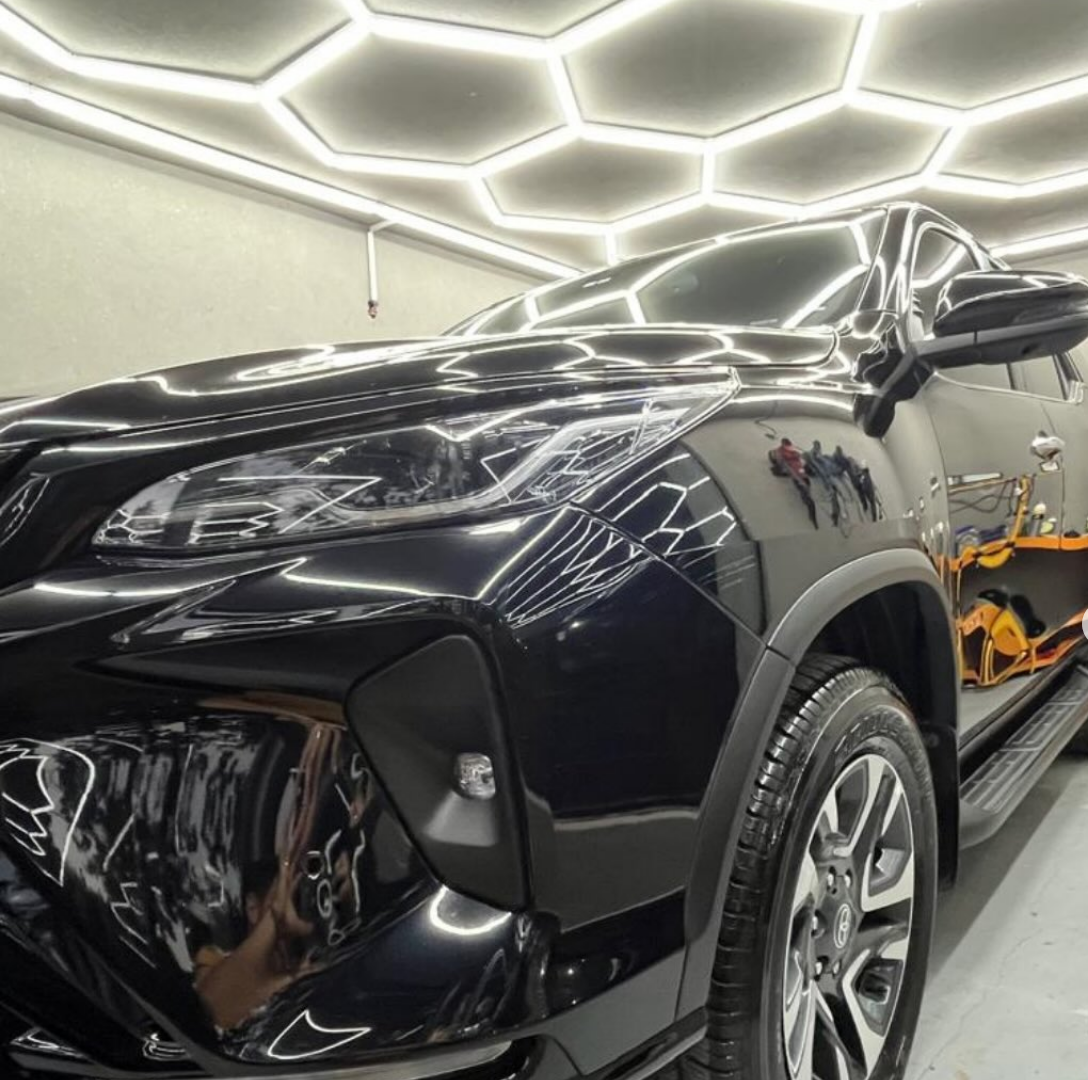 El "Post-Verano" en tu auto: por qué la limpieza profunda no es un lujo, sino una necesidad